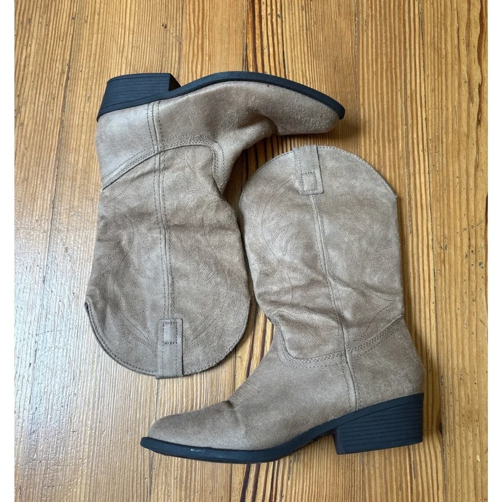 Rampage Walden Cowboy Boots Women Tan Faux Suede Western SIZE 8M - Picture 6 of 8